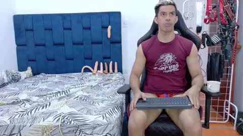 Snapshot of jose_rumbero91 chatting on November 2025 12:17:01 PM jose_rumbero91 online show from November 2025 12:17:01 PM