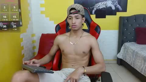 jose_sexycumm online show from December 2025 08:27:01 PM