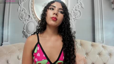 Snapshot of joselyn_sexy_ chatting on February 2025 12:30:01 AM Katalina online show from February 2025 12:30:01 AM