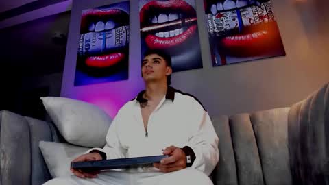 JOSEPH  online show from November 2025 12:11:02 PM