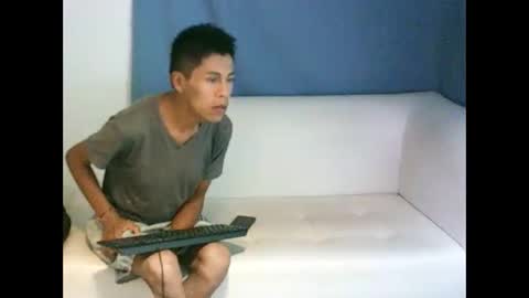 Snapshot of joseph_and_thomas chatting on February 2025 08:56:01 PM thomas y joseph online show from February 2025 08:56:01 PM