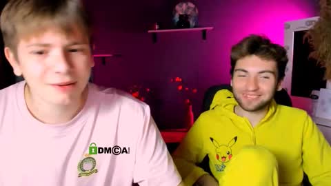 joseph_bear_ online show from October 2025 07:01:02 PM