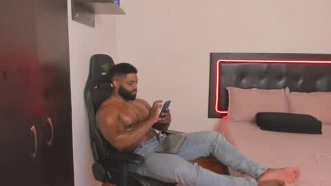 joseph palacios online show from September 2025 07:58:02 PM