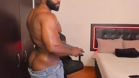 joseph palacios online show from October 2025 01:19:02 AM