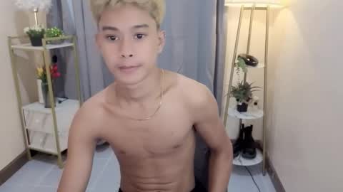 Snapshot of josh_bigcockxxx chatting on April 2026 11:57:02 AM JOSH online show from April 2026 11:57:02 AM