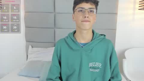 Snapshot of joshclaarktt chatting on January 2026 03:34:02 AM Josh online show from January 2026 03:34:02 AM