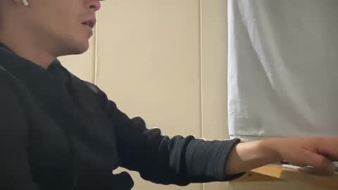 Snapshot of josheli chatting on February 2026 02:05:01 AM Nicolas online show from February 2026 02:05:01 AM