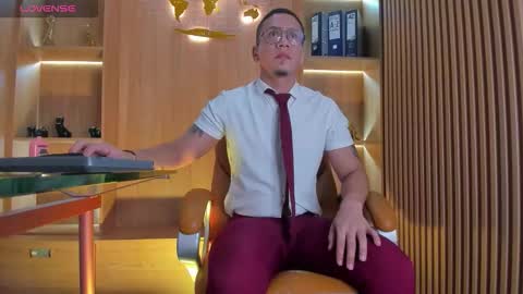 joshmiller___ online show from September 2025 03:01:01 AM