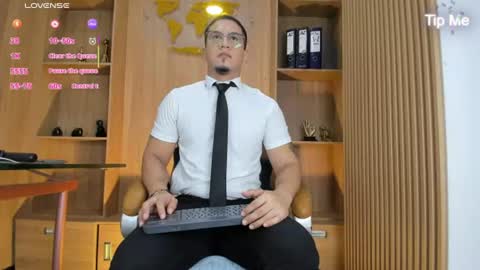 joshmiller___ online show from July 2026 11:48:01 AM