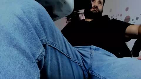 joshuaa11_ online show from April 2026 08:53:01 PM