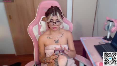 josephine   independent model    online show from December 2024 12:34:02 AM