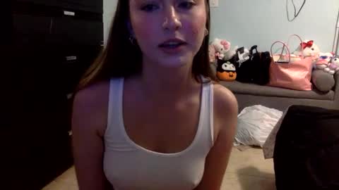 Snapshot of josswrld chatting on December 2024 01:10:02 AM chloebxrry online show from December 2024 01:10:02 AM