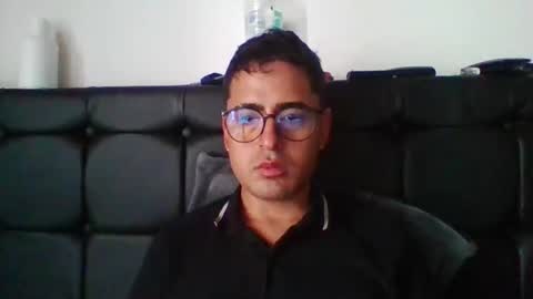 josux8 online show from April 2026 05:23:01 PM