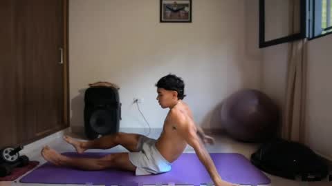 Im Jouliano online show from April 2026 10:07:02 PM