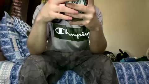 Joy3100 online show from November 2025 06:19:02 PM