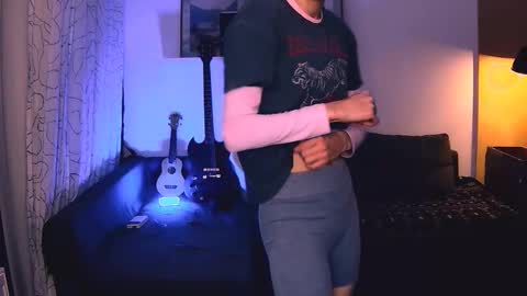 Snapshot of joy_keys chatting on December 2024 08:17:01 PM joy_keys online show from December 2024 08:17:01 PM