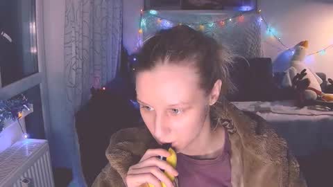 Snapshot of joy_keys chatting on December 2024 03:00:02 PM joy_keys online show from December 2024 03:00:02 PM