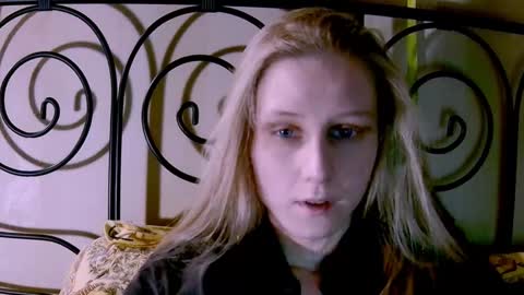 Snapshot of joy_keys chatting on January 2025 07:57:01 PM joy_keys online show from January 2025 07:57:01 PM