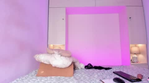 joyceblake online show from June 2026 04:52:02 AM