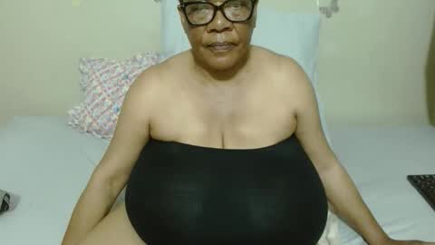 DairyQueen online show from November 2025 08:22:02 PM