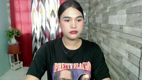 Snapshot of joycum_xxx chatting on December 2024 01:18:01 AM JOY in your heart online show from December 2024 01:18:01 AM