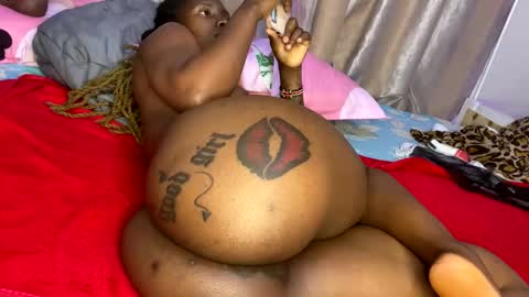 Butterflyass online show from May 2026 04:36:02 PM