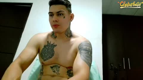 Snapshot of jq401055 chatting on May 2026 12:15:01 AM Jaxxx67 online show from May 2026 12:15:01 AM