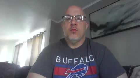 Snapshot of jr1871 chatting on May 2026 11:15:01 AM jr1871 online show from May 2026 11:15:01 AM