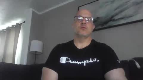Snapshot of jr1871 chatting on May 2026 12:32:02 PM jr1871 online show from May 2026 12:32:02 PM