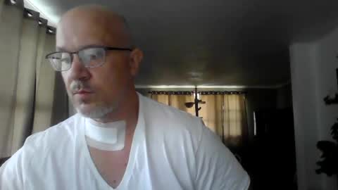 Snapshot of jr1871 chatting on June 2026 03:25:02 PM jr1871 online show from June 2026 03:25:02 PM
