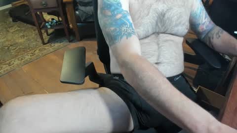 jsimon04 online show from December 2024 03:57:01 PM