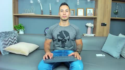 juan_muscle online show from March 2025 01:10:02 AM