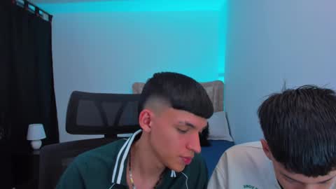 JuanSteven online show from October 2025 04:21:01 AM