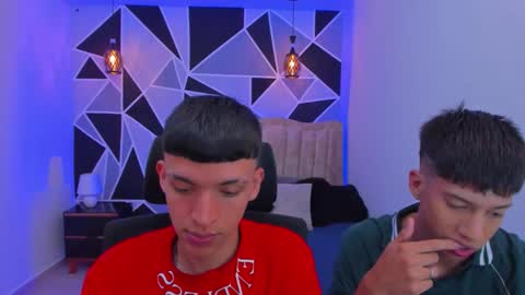 JuanSteven online show from November 2025 04:34:01 AM