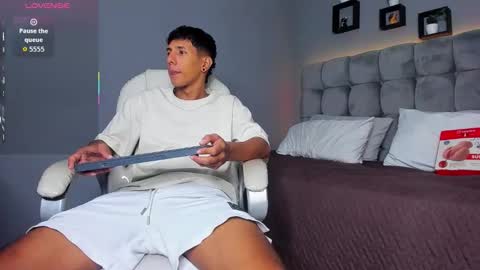 Snapshot of juan_zabala chatting on September 2025 12:10:01 PM Juan online show from September 2025 12:10:01 PM