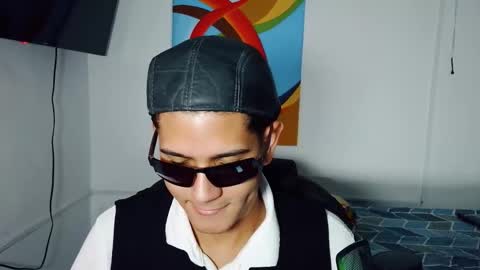 Juan online show from November 2025 03:08:02 AM