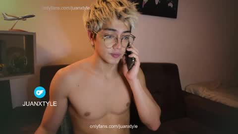 Snapshot of juancamroom chatting on April 2026 07:39:01 PM . online show from April 2026 07:39:01 PM