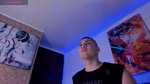 Juan David online show from January 2025 12:32:02 PM