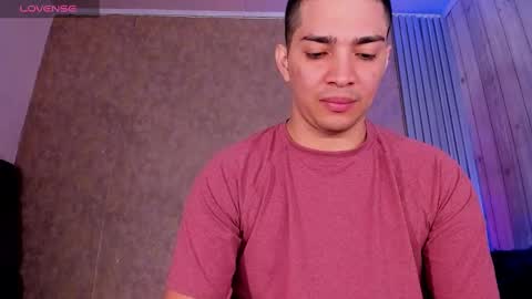 Juan David online show from March 2025 12:59:02 PM