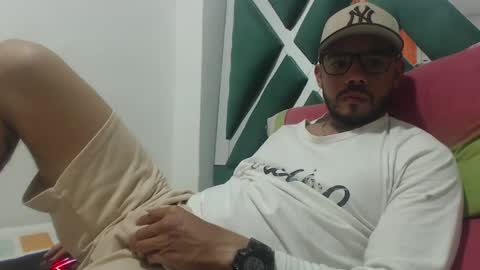 juanfe_style online show from October 2025 03:28:01 AM