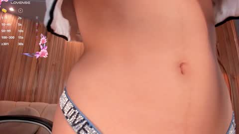 Juanita Clay online show from January 2025 03:21:01 PM