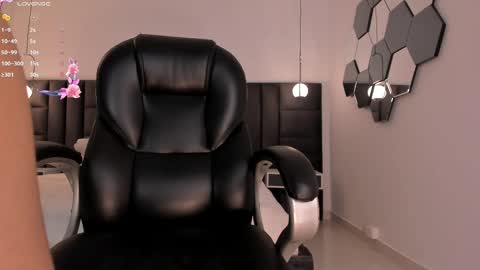 Juanita Clay online show from February 2025 02:46:01 PM