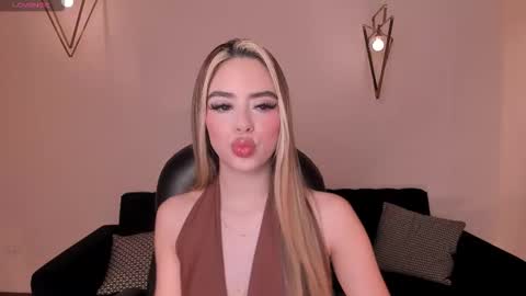 Juanita Clay online show from November 2025 12:07:01 PM