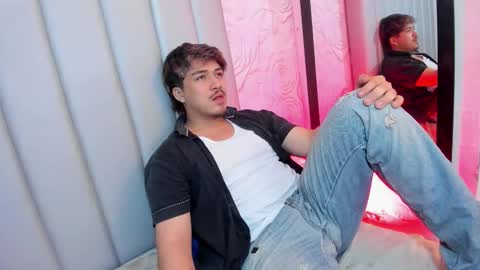 JUAN  online show from March 2026 05:24:02 AM