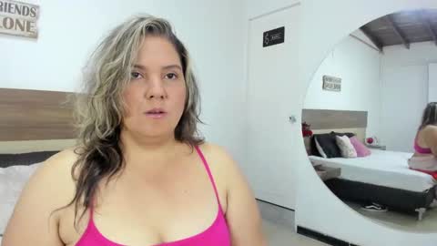 Juannyta  online show from February 2025 03:05:01 PM