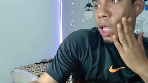 juanse_hot11 online show from December 2024 03:46:02 PM