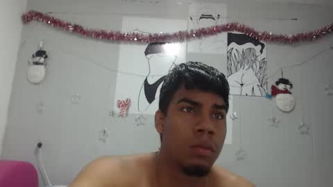 juanse_hot11 online show from January 2025 12:15:02 PM