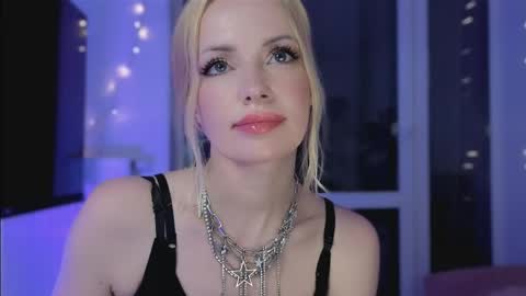Goddess Julia online show from May 2026 08:36:02 PM
