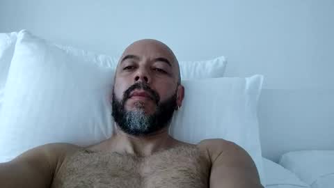 Juan Alcal online show from November 2025 01:56:02 PM