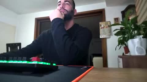 CoupleJuice online show from December 2024 06:49:01 PM